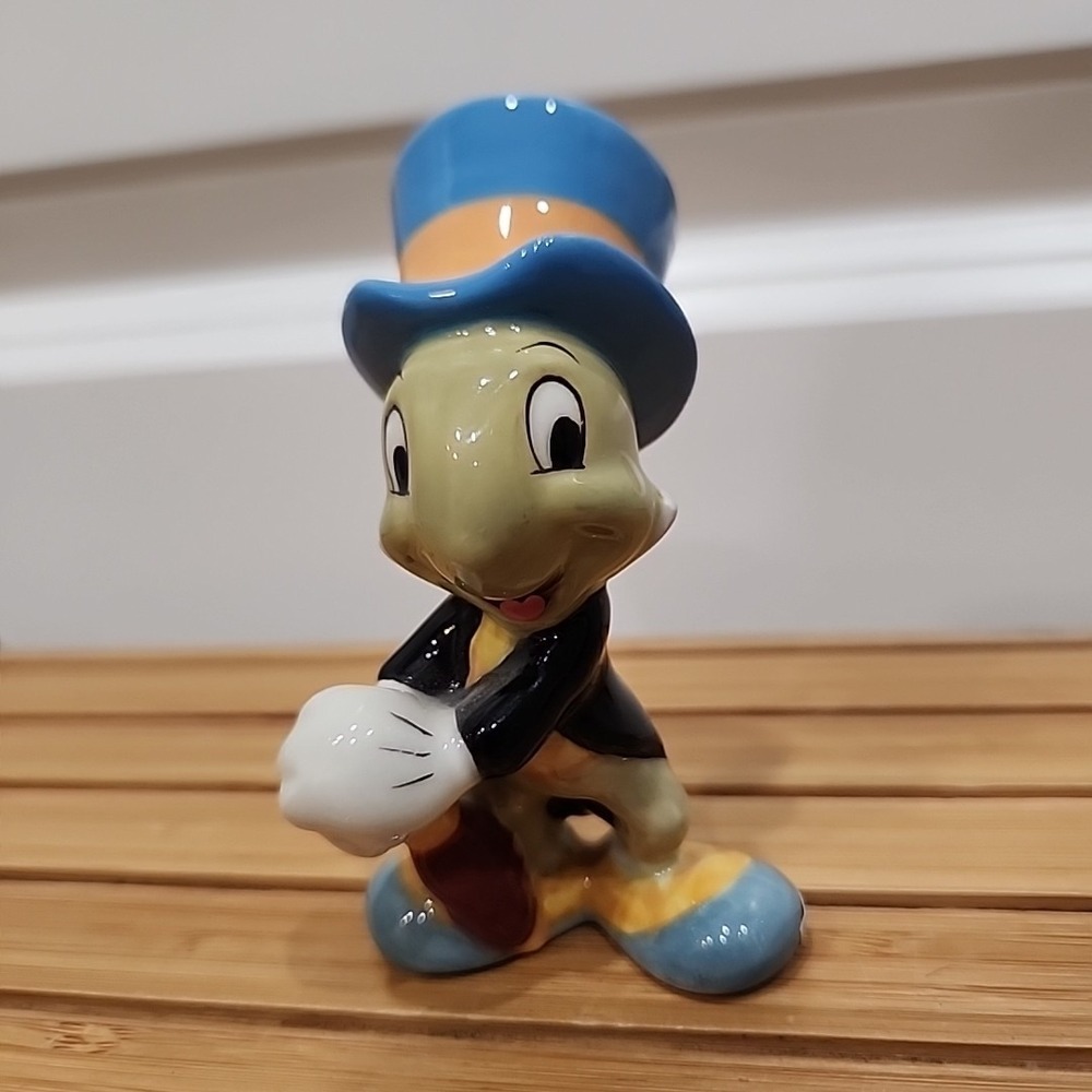 NEW Vintage Walt Disney Jiminy Cricket From Pinocchio Ceramic China 4" Figurine